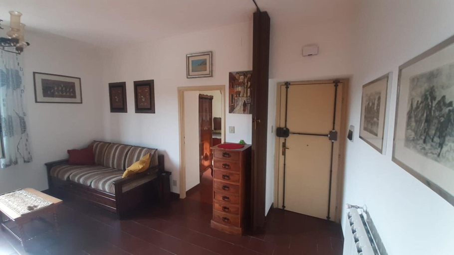 Others 4, Captivating 1-bed Apartment in Gerano, Rome