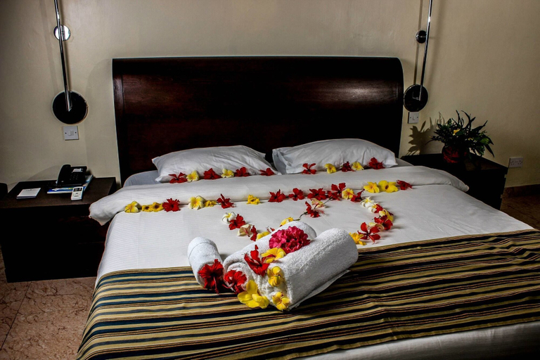 Bedroom 3, Sai Rock Beach Hotel & Spa, Kisauni