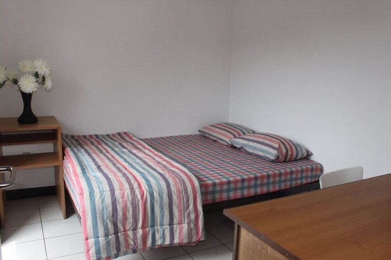 Bedroom 2, De Riau Cottage by HouseinBandung, Bandung