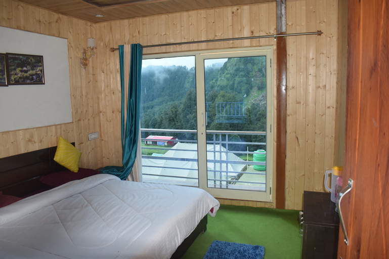 Bedroom 12