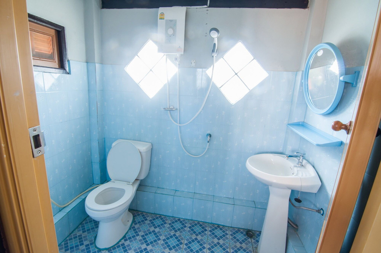 Bathroom 4, Phoomtada Homestay, Wiang Pa Pao