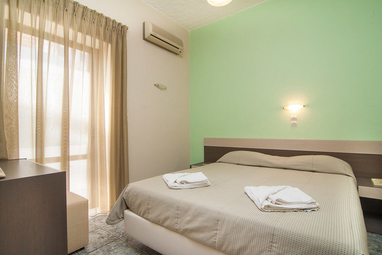 Bedroom 5, Skinos Apartments and Studios, Crete