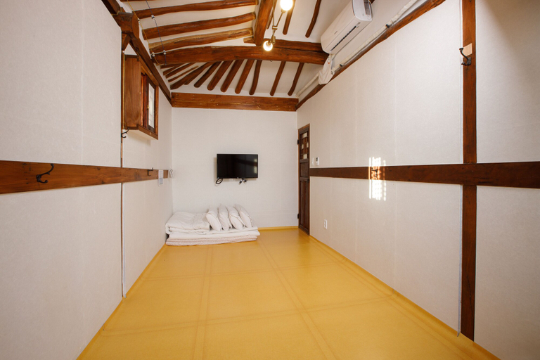 Others 5, Gaeunchae, Jeonju