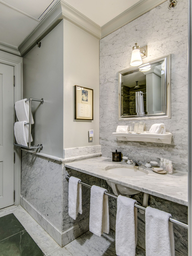 Bathroom 4, Hotel Fauchere, Pike