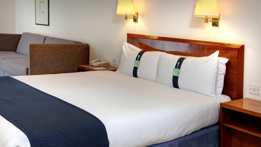 Bedroom 5, voco FAREHAM - SOLENT by IHG, Hampshire
