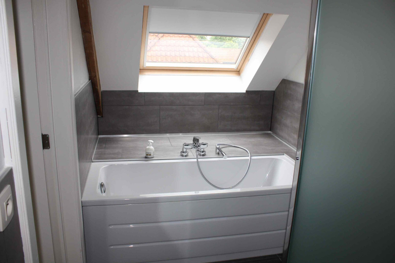 Bathroom 5, The Townhouse Bed & Breakfast, West-Vlaanderen