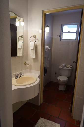 Bathroom 5, Boho Beach Club