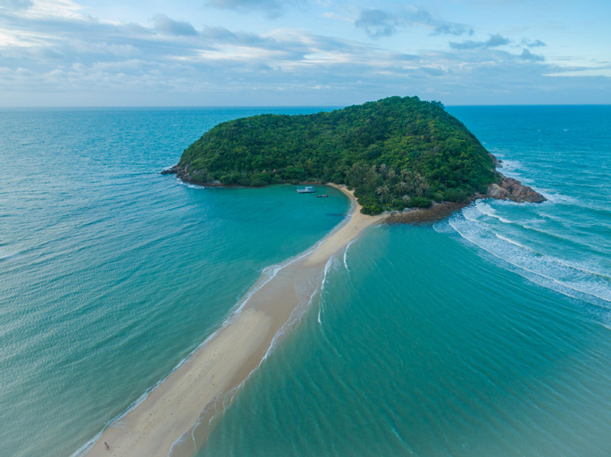 Nearby Landmark 2, FUN . JEN 3br - Pool, Panoramic Sea View, Ko Phangan