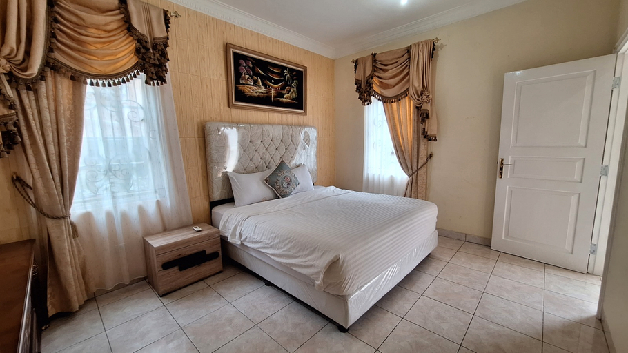 Villa Puncak 3 Kamar Elegant DD3 by akuVilla, Cimahi