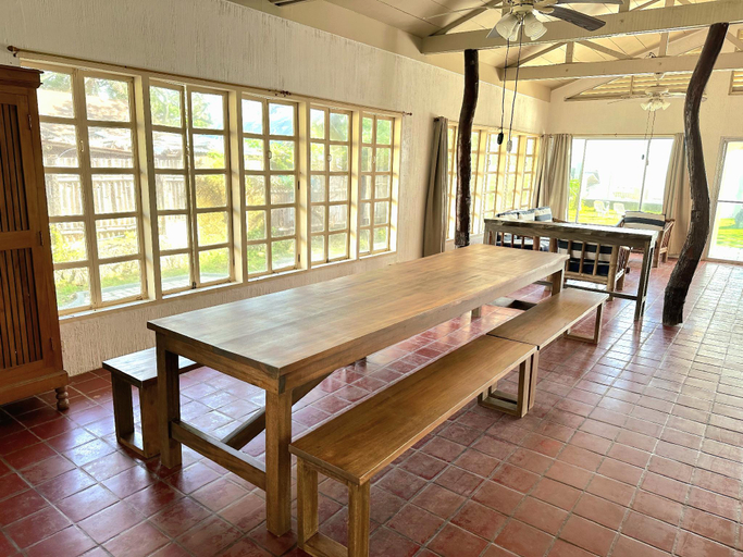 Others 5, White House Beachfront, Batangas, Lian