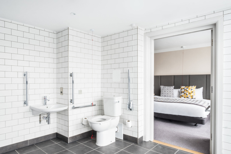 Bathroom 3, voco SOUTHAMPTON by IHG, Southampton