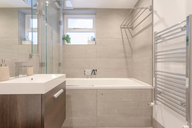 Bathroom 3, Modern Flat in the Heart of West London, London