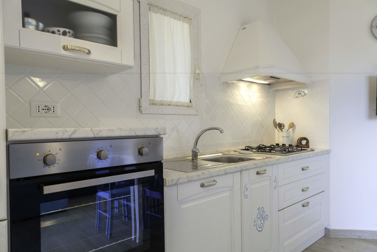 Private kitchenette, Aria Di Vacanza - Genziana, Olbia-Tempio
