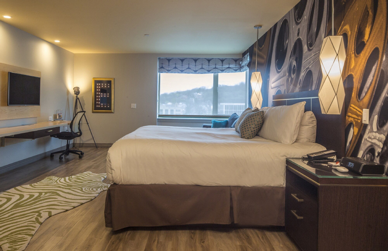 Bedroom 12