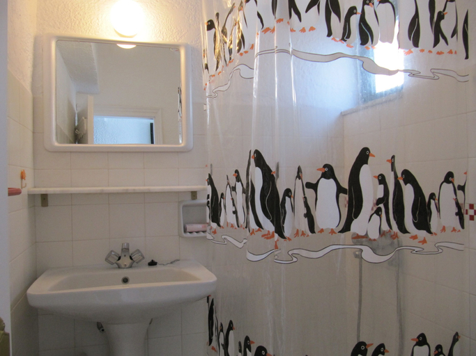 Bathroom 5, Castellino Studios, South Aegean