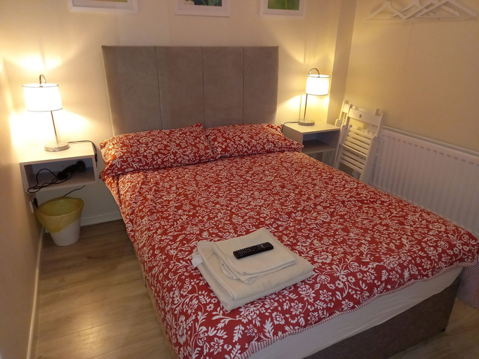 Bedroom 4, GRANT ROOMS, Derry and Strabane