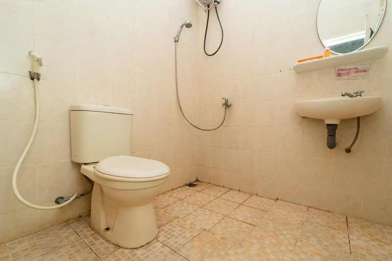 Bedroom 2, KoolKost Syariah near Summarecon Mall Serpong, Tangerang
