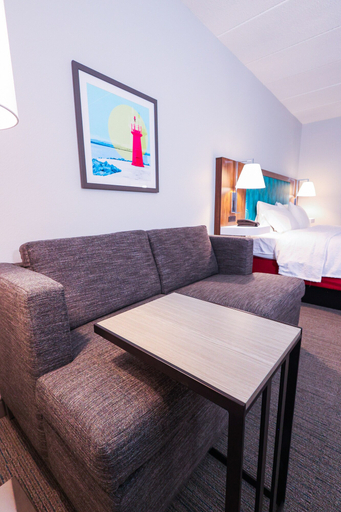 Bedroom 4, Hampton Inn Rehoboth Beach, Sussex