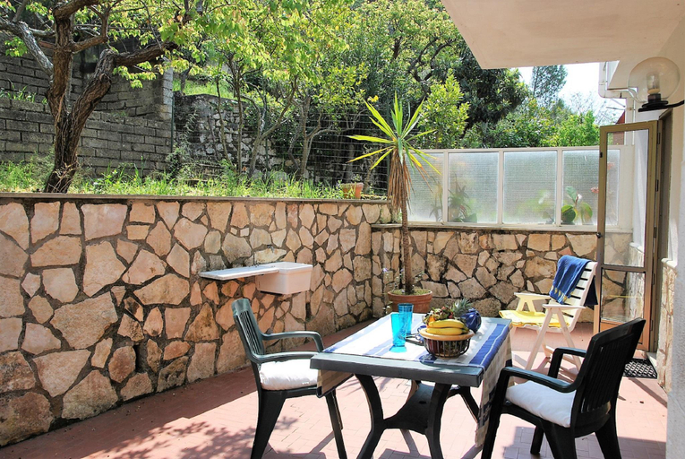 Others 3, Holiday house for 6 persons near the beach, Latina