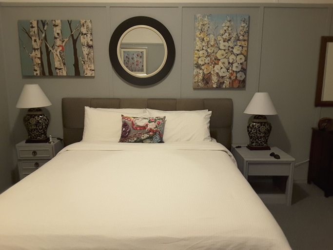 Bedroom 5, Bourke Apartments, Bourke