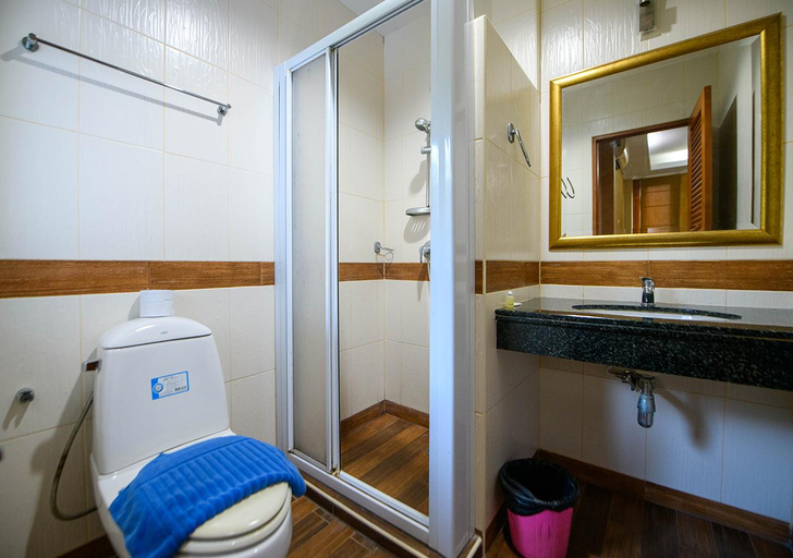 Bathroom, 4 Bedroom Pool Villa 2 km from Walking street, Pattaya