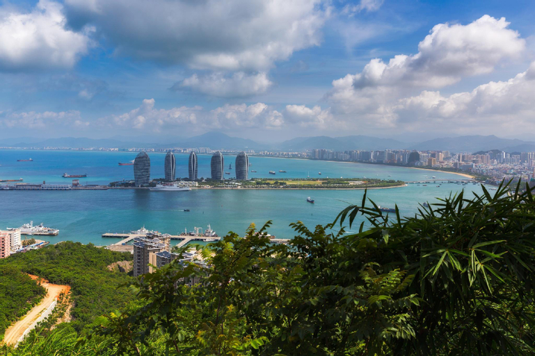 Sanya Bay Asgard Seaview Hotel, Sanya