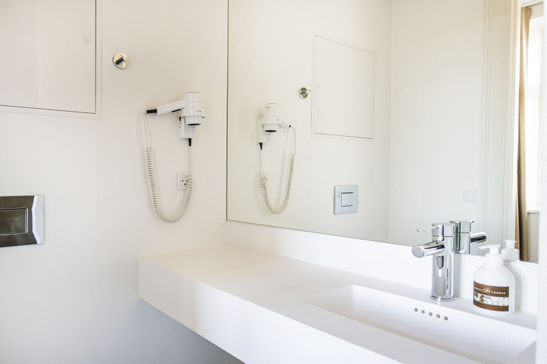 Bathroom 4, Hotel Sct Thomas, Copenhagen
