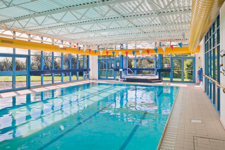Sport & Beauty 4, Holiday Inn CHESTER - SOUTH by IHG, Cheshire West and Chester