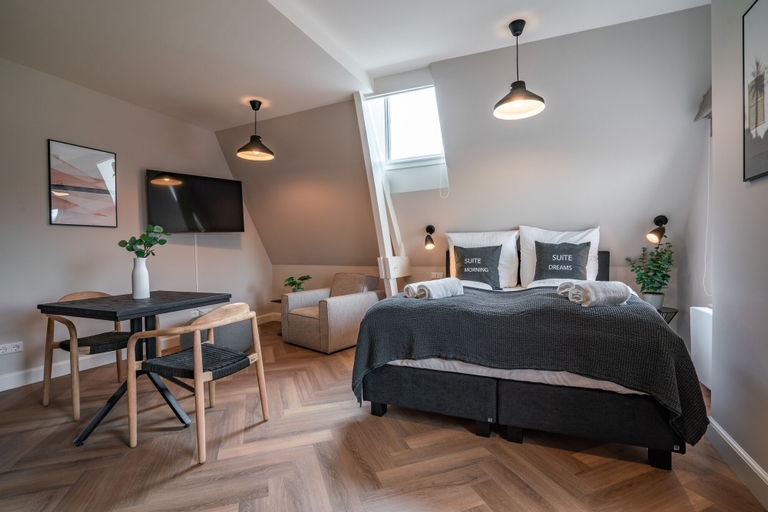 Bedroom 3, Limehome Den Haag Keizerstraat, The Hague