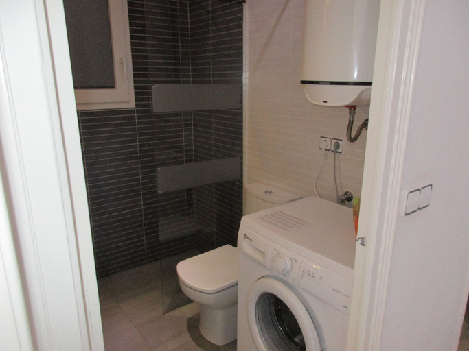 Bathroom 4, Inmo Estartit Apto. Artit D1 , Girona