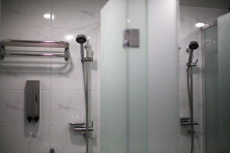 Bathroom 5, Namsan Guesthouse, Jung