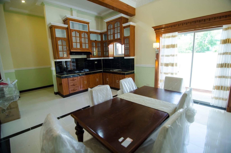 Others 4, DanSam House, Davao City