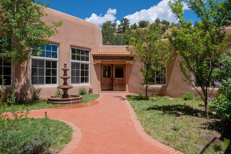 Exterior & Views 2, El Torreon - Exclusive Luxury Home, Nestled Next to Water and Trees, Santa Fe