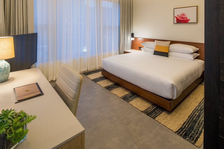Bedroom 2, The Hi-Lo, Autograph Collection, Multnomah
