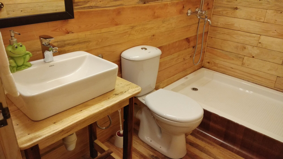 Bathroom 8