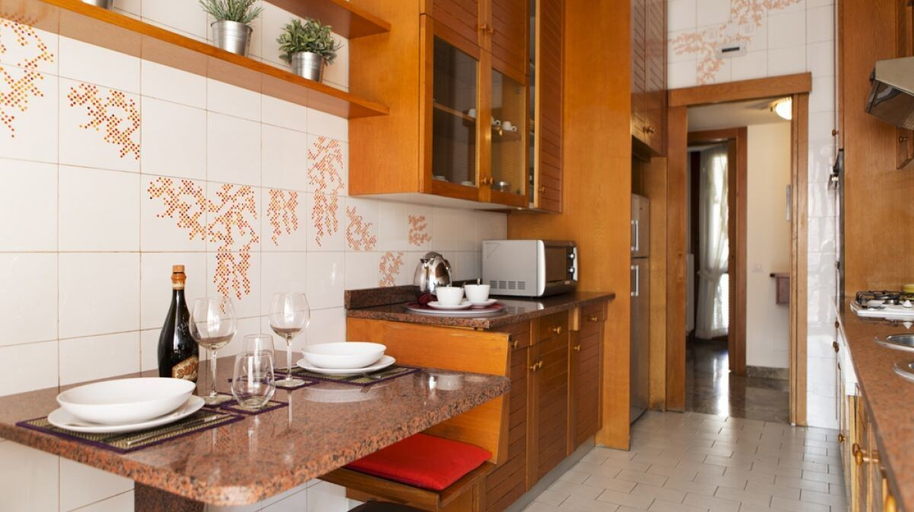 In-room dining 3, Fiera Monterosa 11 Apartment, Milano