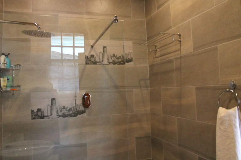 Bathroom 4, Central Hotel Guest House, City of Cape Town