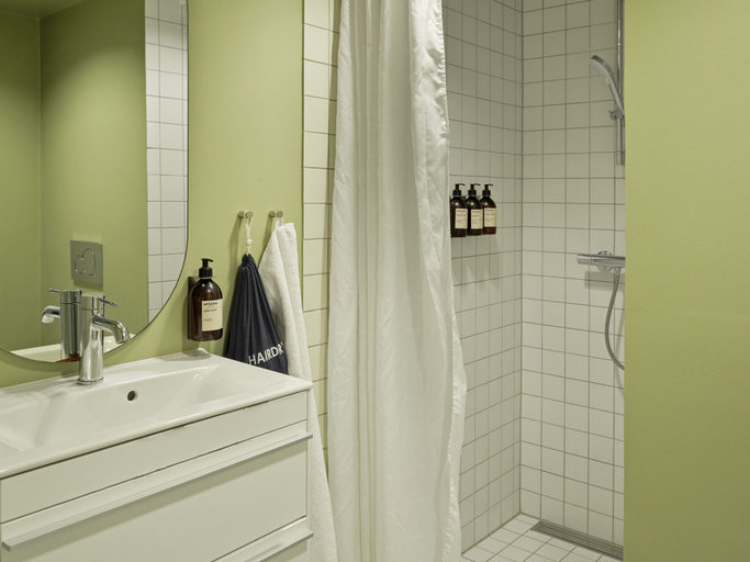 Bathroom 3, Apēron Apartment Hotel, Copenhagen