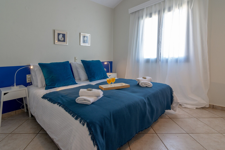 Bedroom 2, GT Beach Hotel, Crete