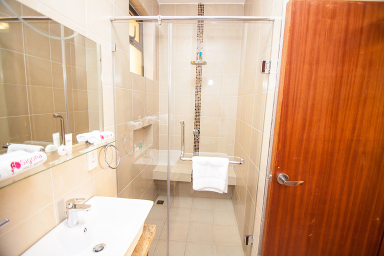 Bathroom 4, Sigona Golf Suites, Kikuyu
