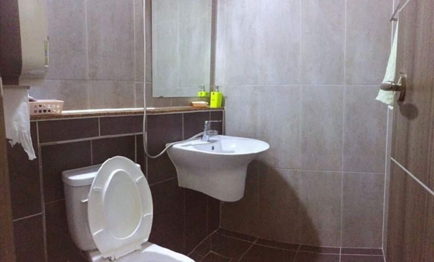 Bathroom, JJBro Hostel Guest House, Muan