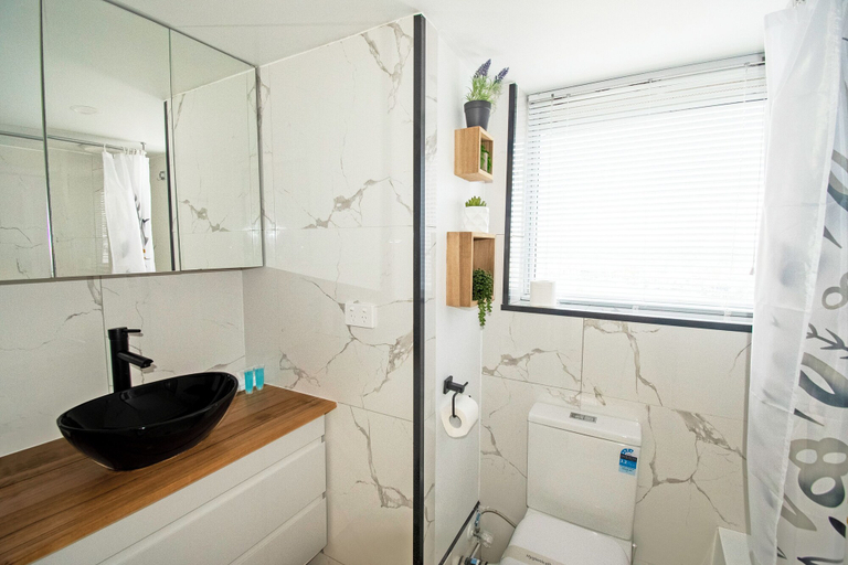 Bathroom 4, Equinox Resort, Gold Coast