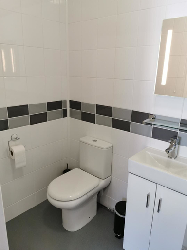 Bathroom 4, The Old Castle, Dorset