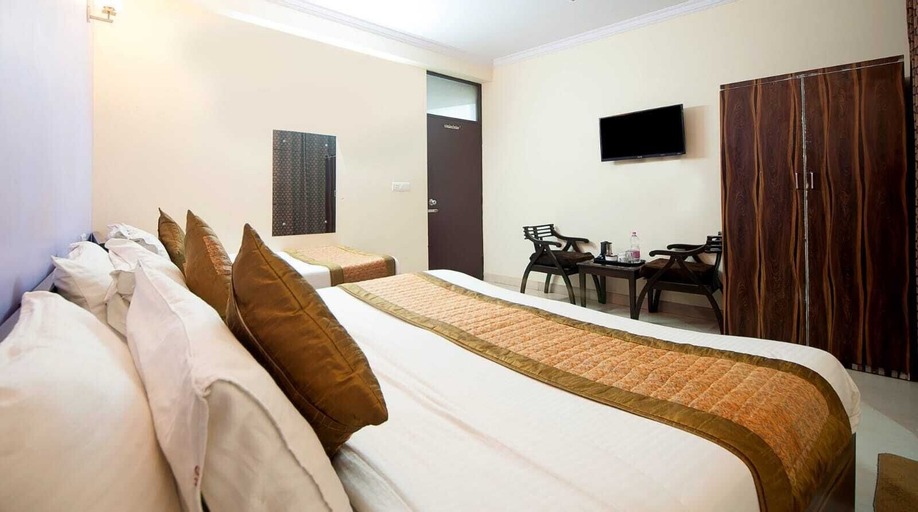 Bedroom 4, Galaxy Hotel Airport, West