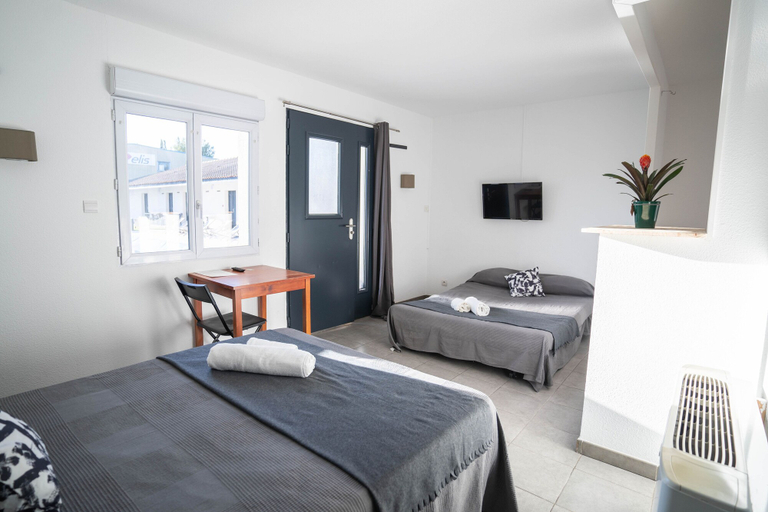 Bedroom 2, Clos la Verdiere, Bouches-du-Rhône