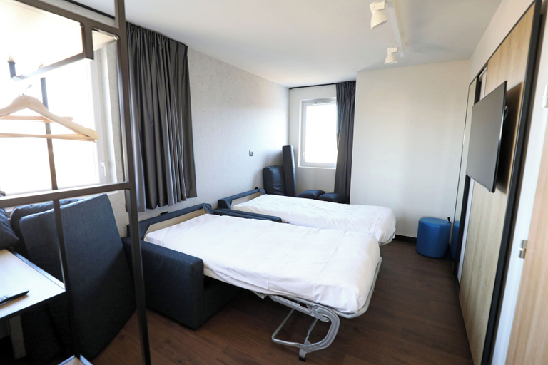 Bedroom 3, Ibis Bourgoin Jallieu Medipole, Isère