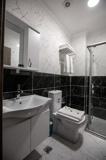 Bathroom 5, Hotel Mount Ararat, Fatih