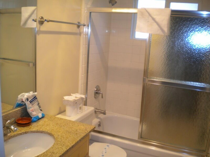 Bathroom, 2728 Springwood Dr., El Dorado