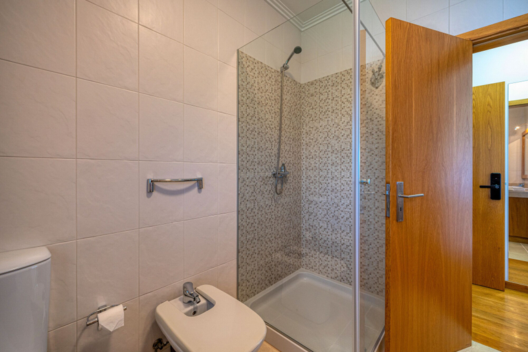 Bathroom 3, Central Suites Arouca, Arouca