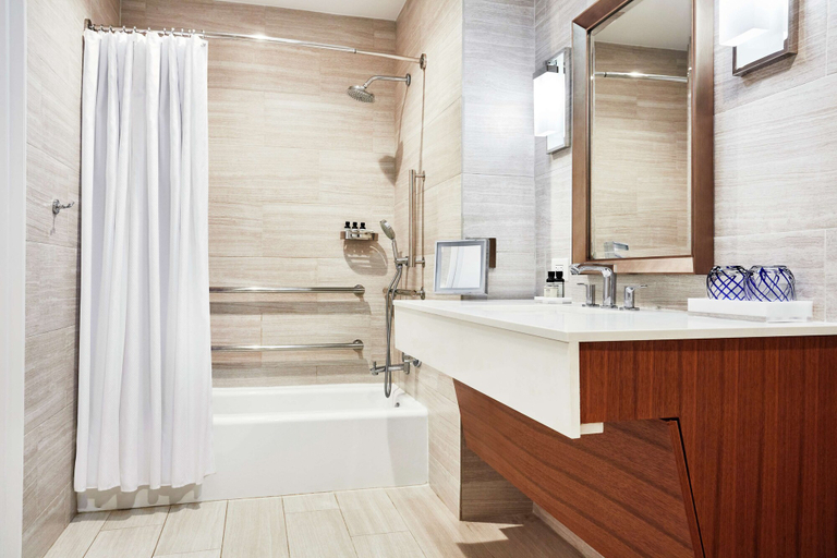 Bathroom 5, Fairmont El San Juan Hotel